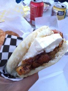 Arepa de Queso Guayanes y Platanos